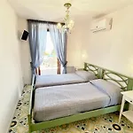 Amalu Piscina E Giardino *