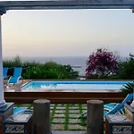 Amalu Piscina E Giardino Villa