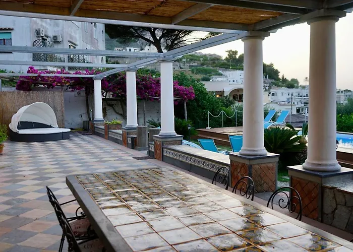 Amalu Piscina E Giardino וילה