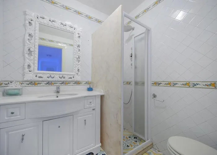 Amalu Piscina E Giardino וילה