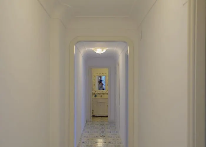 Amalu Piscina E Giardino קאפרי
