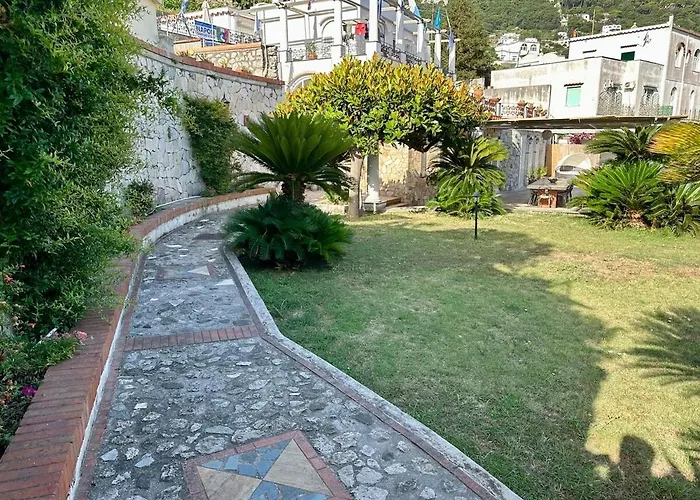 Amalu Piscina E Giardino וילה *