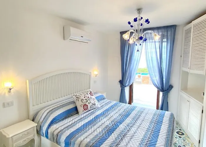 וילה Amalu Piscina E Giardino *