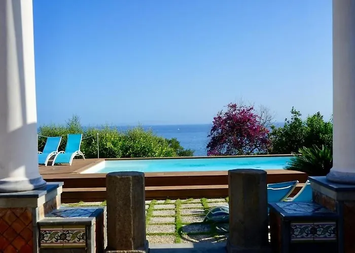 וילה Amalu Piscina E Giardino *