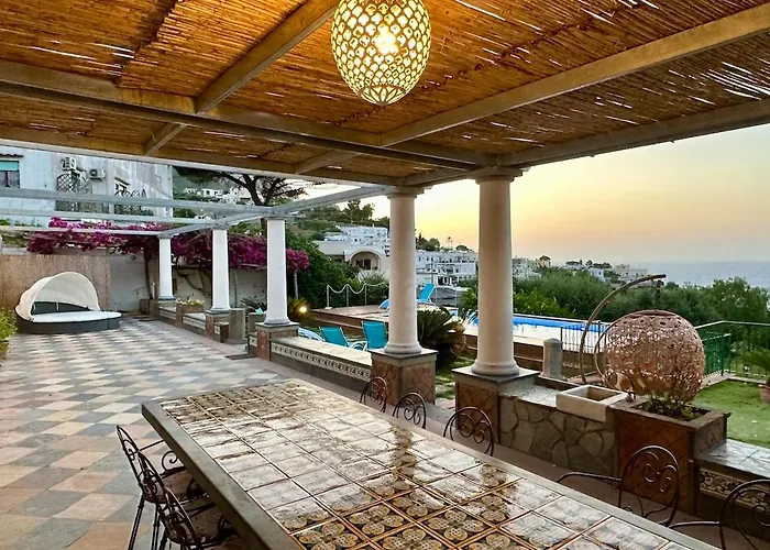 וילה Amalu Piscina E Giardino *