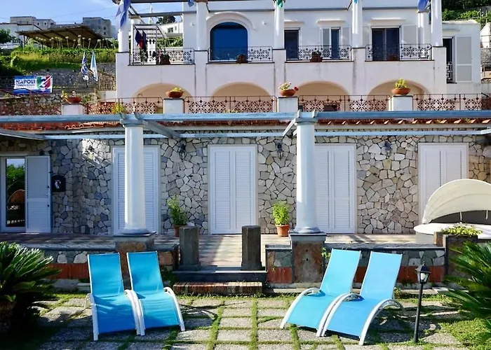 Villa Amalu Piscina E Giardino *