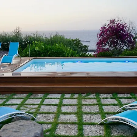 Amalu Piscina E Giardino * קאפרי