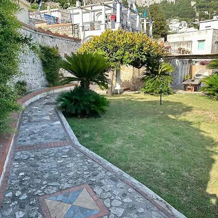 Amalu Piscina E Giardino וילה *