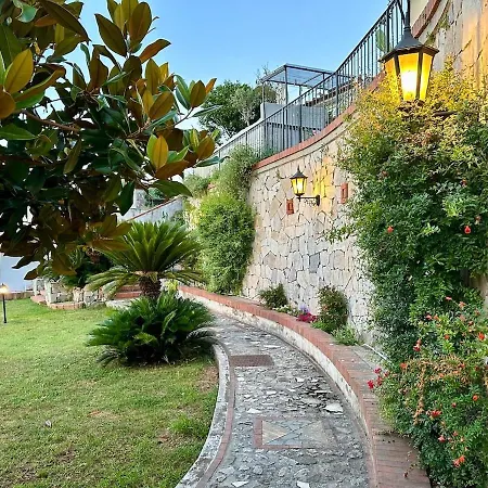 וילה Amalu Piscina E Giardino