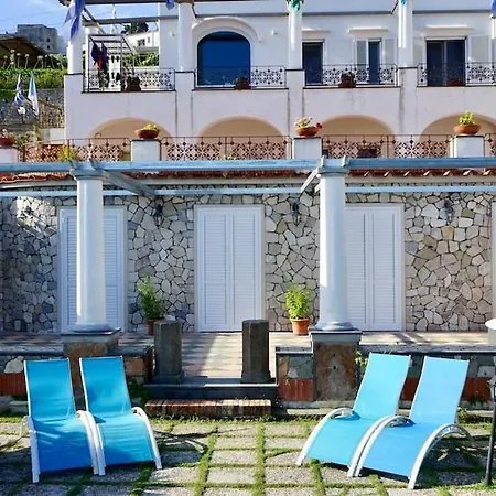 וילה Amalu Piscina E Giardino *